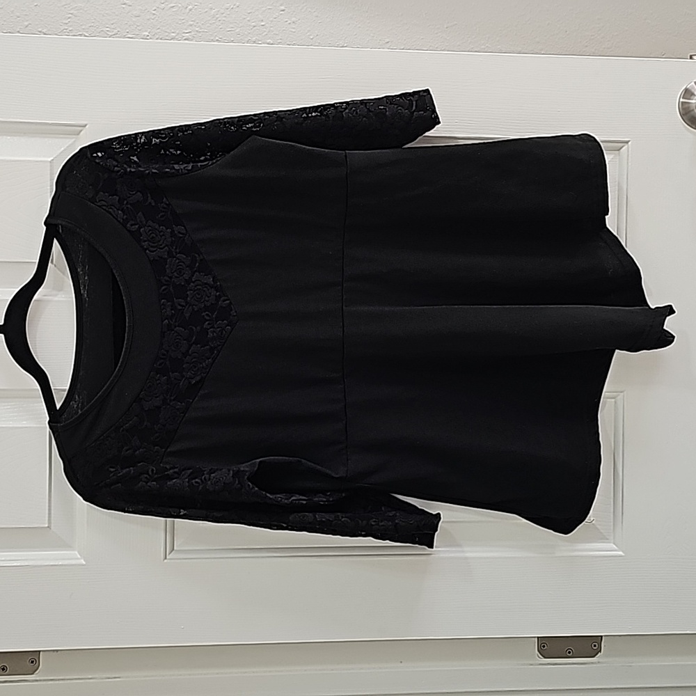 Shein asymmetrical lace top